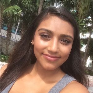 Meet your Posher, Viviana